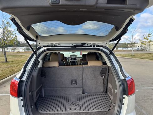 Used 2014 Buick Enclave Premium w/ Trailering Provision Package image 18