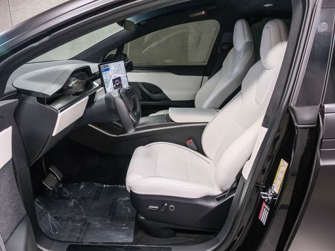 Used 2024 Tesla Model X Plaid AWD/4WD image 23