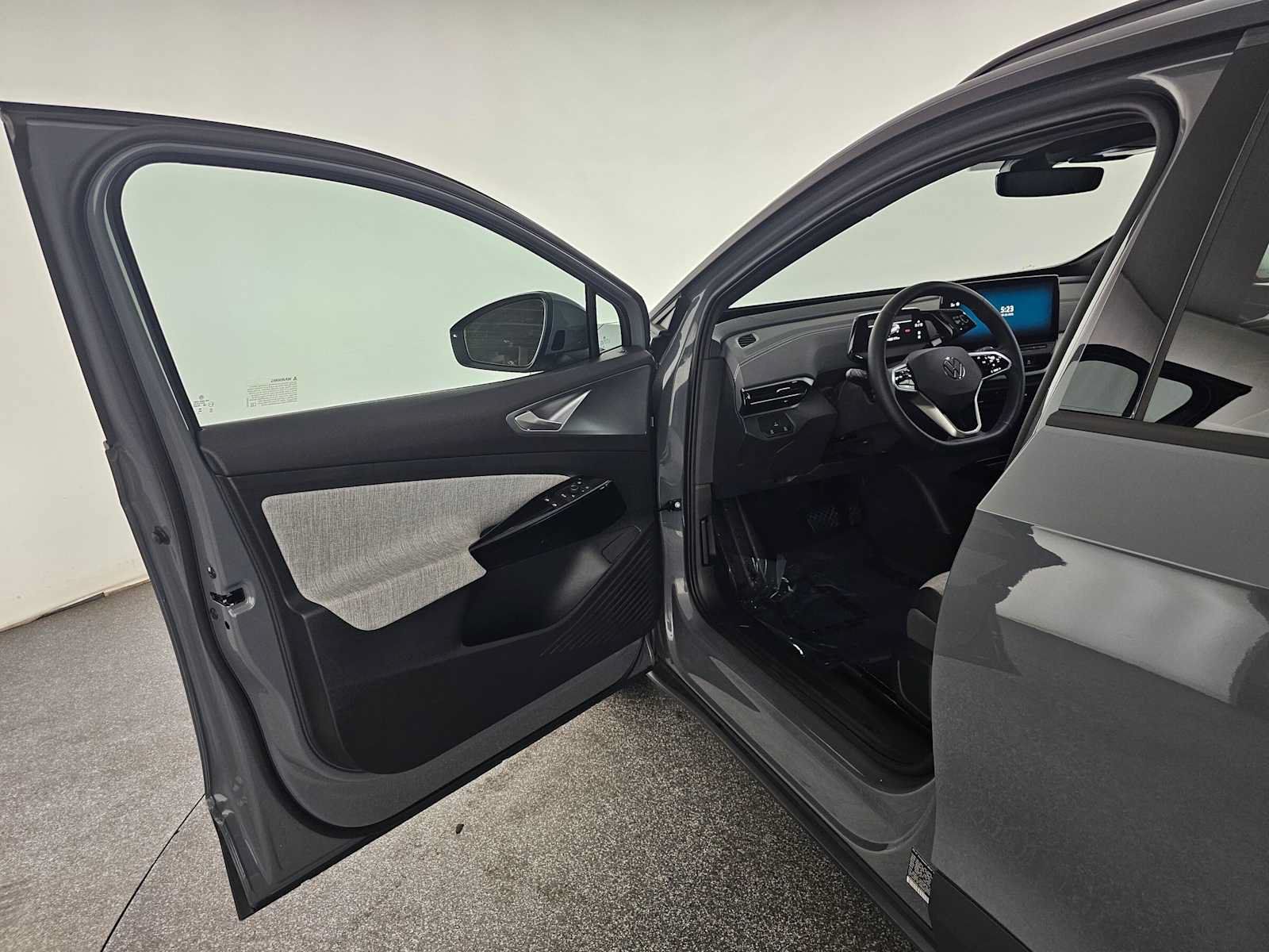 Used 2024 Volkswagen ID.4 2WD image 20