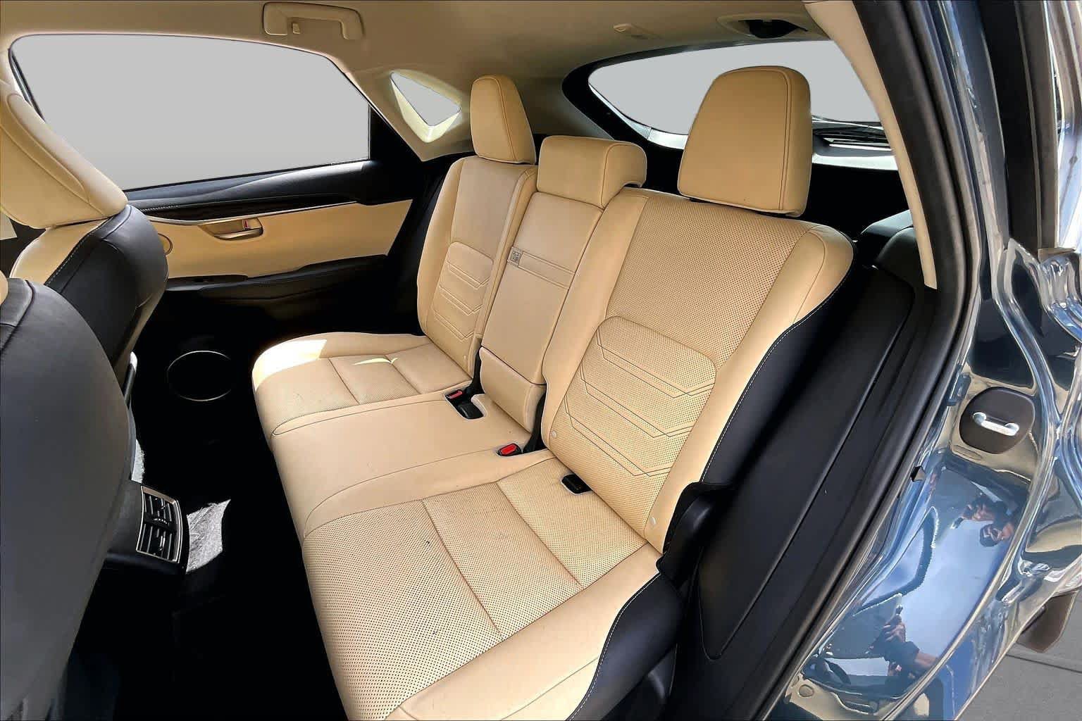 Used 2015 Lexus NX 200t FWD w/ Luxury Package image 18