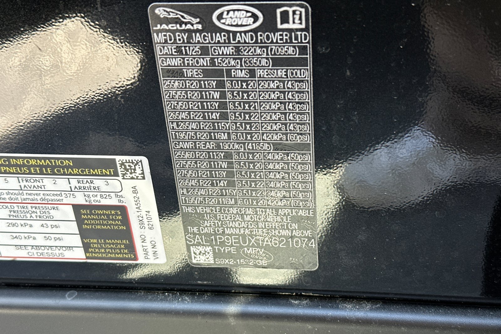 Used 2026 Land Rover Range Rover Sport SE AWD/4WD image 29