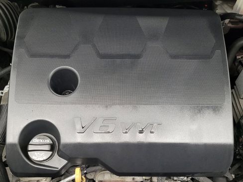 Used 2021 Chevrolet Traverse LS image 30