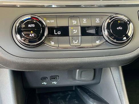 New 2026 Buick Envista Preferred w/ Convenience I Package FWD image 11