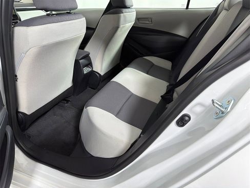 Used 2025 Toyota Corolla LE image 20