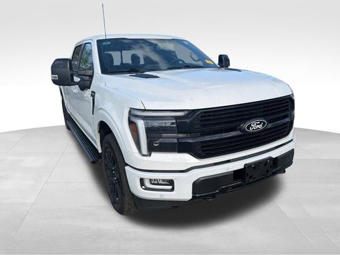 Used 2024 Ford F150 Platinum image 10