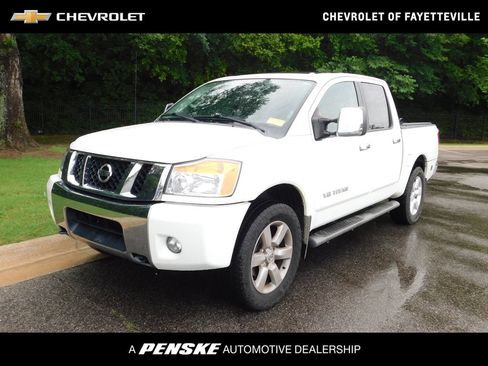 Used 2012 Nissan Titan SL w/ SL Technology Pkg AWD/4WD image 1