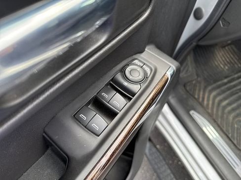 Used 2022 GMC Sierra 1500 Elevation AWD/4WD image 13