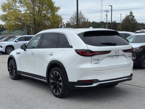 Used 2024 MAZDA CX-90 Plug-In Hybrid w/ Premium Pkg image 9