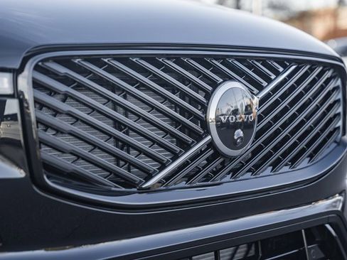 New 2026 Volvo XC60 B5 Plus w/ Protection Package Premier image 11