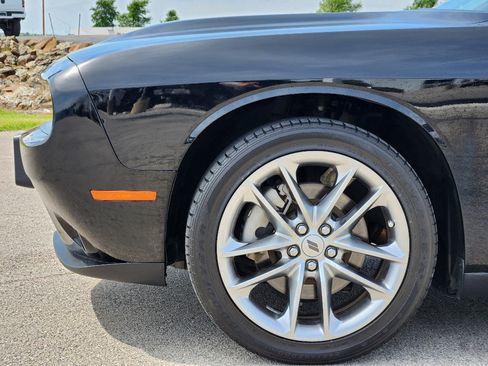 Used 2022 Dodge Challenger GT image 9