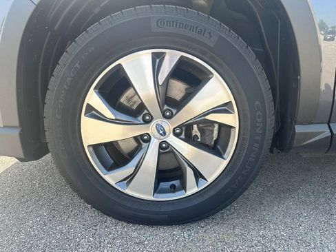 Used 2023 Subaru Ascent Premium w/ Convenience Package AWD/4WD image 21