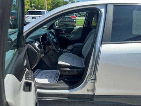 Used 2020 Chevrolet Equinox LS w/ LS Convenience Package AWD/4WD image 12