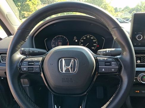 Used 2022 Honda Civic EX image 19