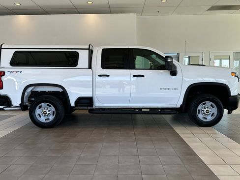 Used 2021 Chevrolet Silverado 2500 W/T w/ WT Convenience Package AWD/4WD image 3