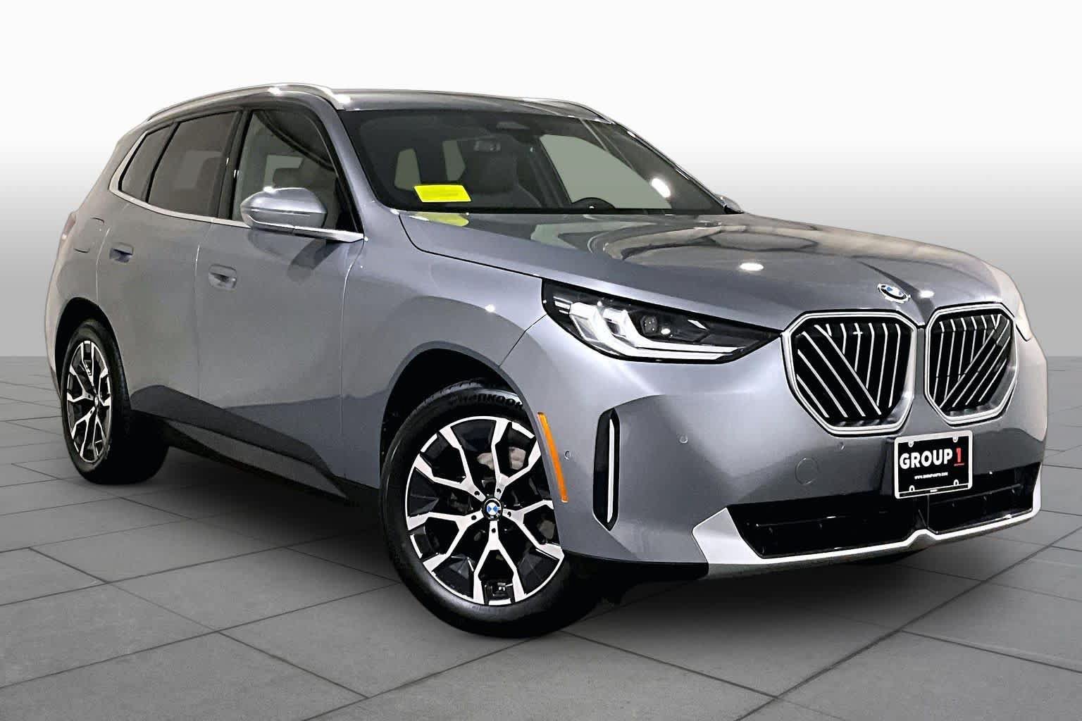 Used 2026 BMW X3 xDrive30i w/ Convenience Package AWD/4WD image 2