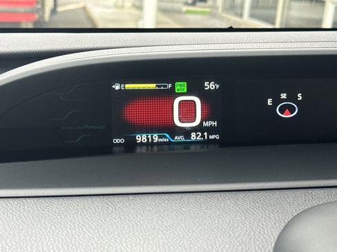 Used 2019 Toyota Prius Prime Advanced image 24