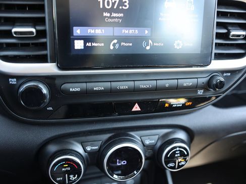 Certified 2023 Hyundai Venue SEL w/ Cargo Package FWD image 21