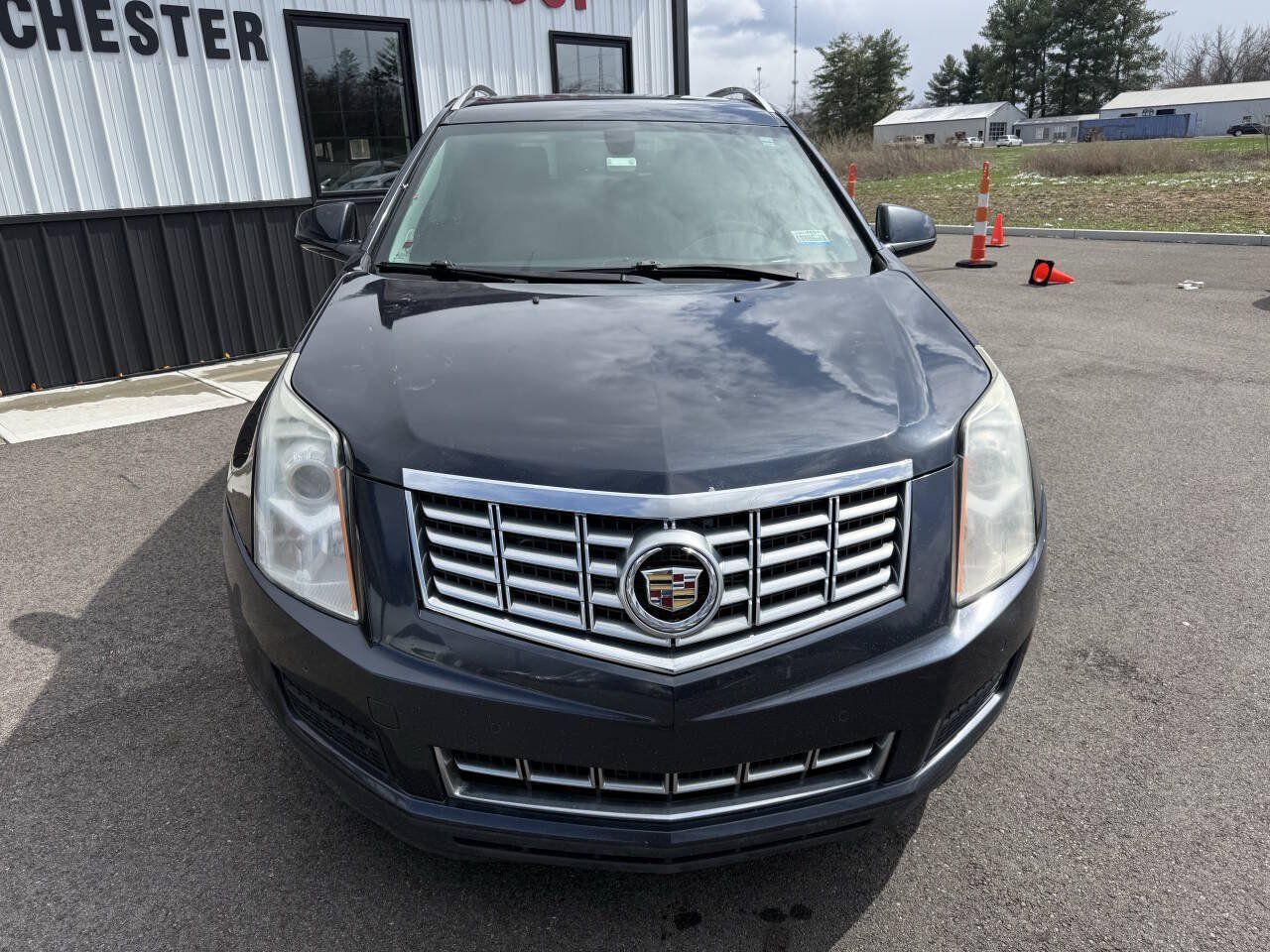 Used 2016 Cadillac SRX Luxury AWD/4WD image 3