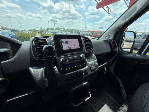 New 2026 RAM ProMaster 1500 w/ Convenience Group FWD image 18