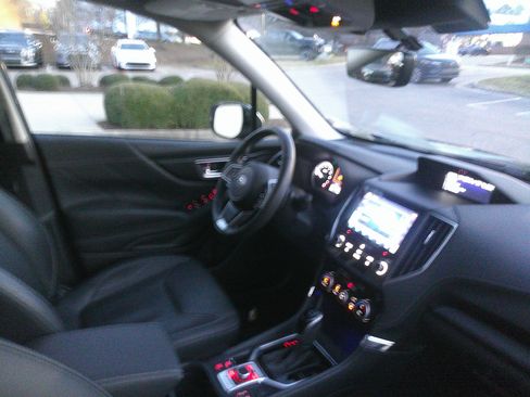 Used 2023 Subaru Forester Touring w/ Popular Package #2 image 35