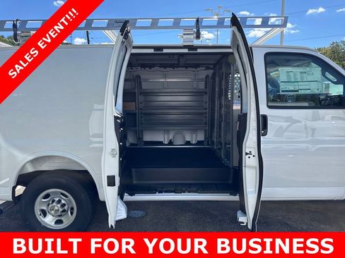 New 2025 Chevrolet Express 2500 w/ Driver Convenience Package image 7