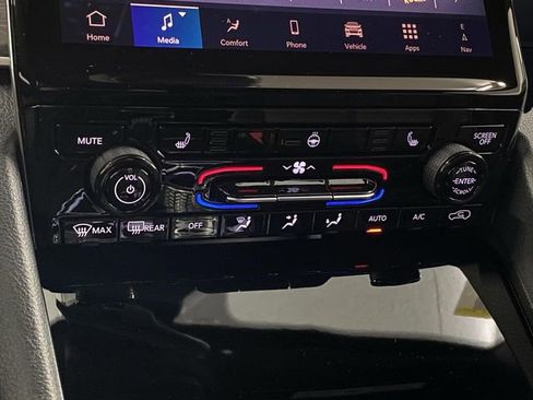 New 2025 Jeep Grand Cherokee L Limited w/ Black Appearance Package image 29