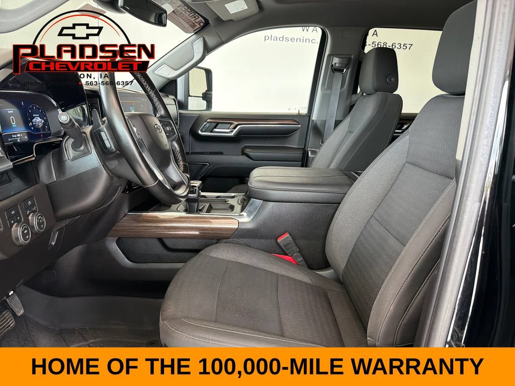 Used 2023 Chevrolet Silverado 1500 RST w/ Max Trailering Package AWD/4WD image 9