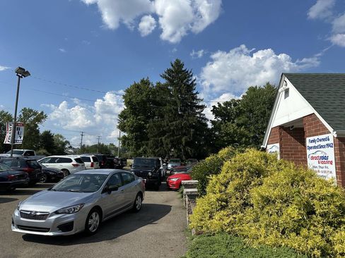 Used 2019 Subaru Impreza 2.0i image 1