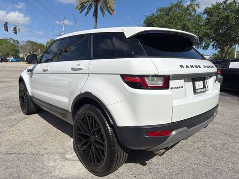 Used 2016 Land Rover Range Rover Evoque SE image 3
