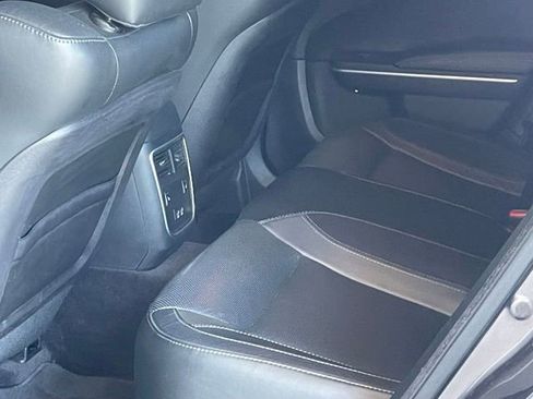Used 2017 Dodge Charger SXT w/ Plus Group RWD image 16