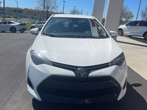 Used 2019 Toyota Corolla LE image 1