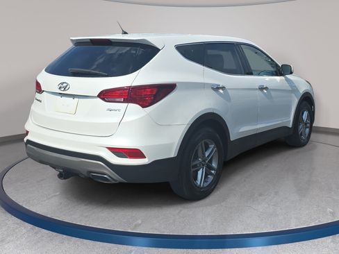 Used 2018 Hyundai Santa Fe Sport FWD image 5