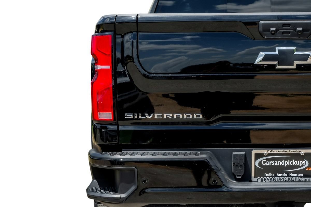 Used 2025 Chevrolet Silverado 2500 ZR2 w/ Technology Package AWD/4WD image 53