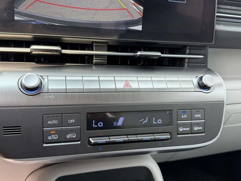 Certified 2025 Hyundai Kona SEL AWD/4WD image 30