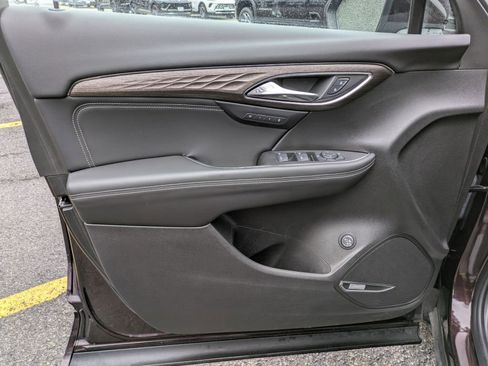 Certified 2023 Buick Envision Avenir image 9