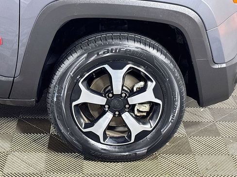 Certified 2022 Jeep Renegade Trailhawk w/ Sun/Sound Group image 25