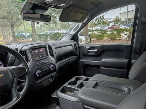 Used 2023 Chevrolet Silverado 1500 Custom image 11
