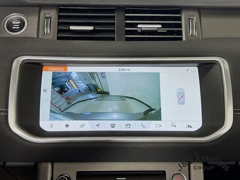 Used 2018 Land Rover Range Rover Evoque SE Dynamic image 19