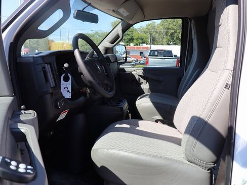 New 2025 Chevrolet Express 3500 w/ Power Convenience Package image 8