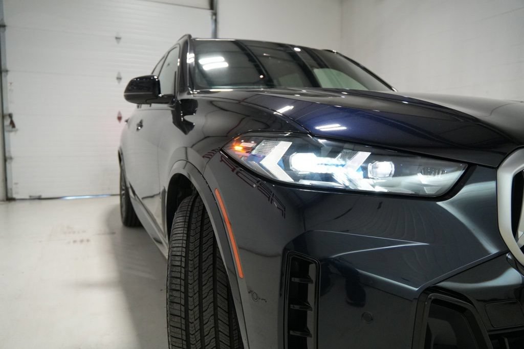 Used 2024 BMW X5 xDrive40i w/ M Sport Package AWD/4WD image 10