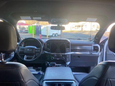 Used 2022 Ford F150 Lariat image 5