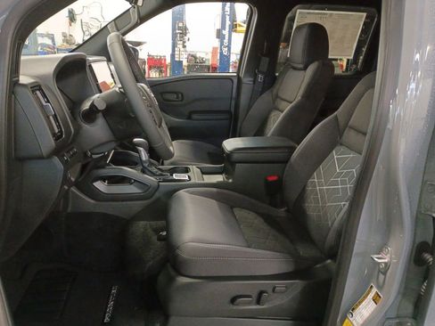 New 2026 Nissan Frontier SV w/ SV Convenience Package image 13