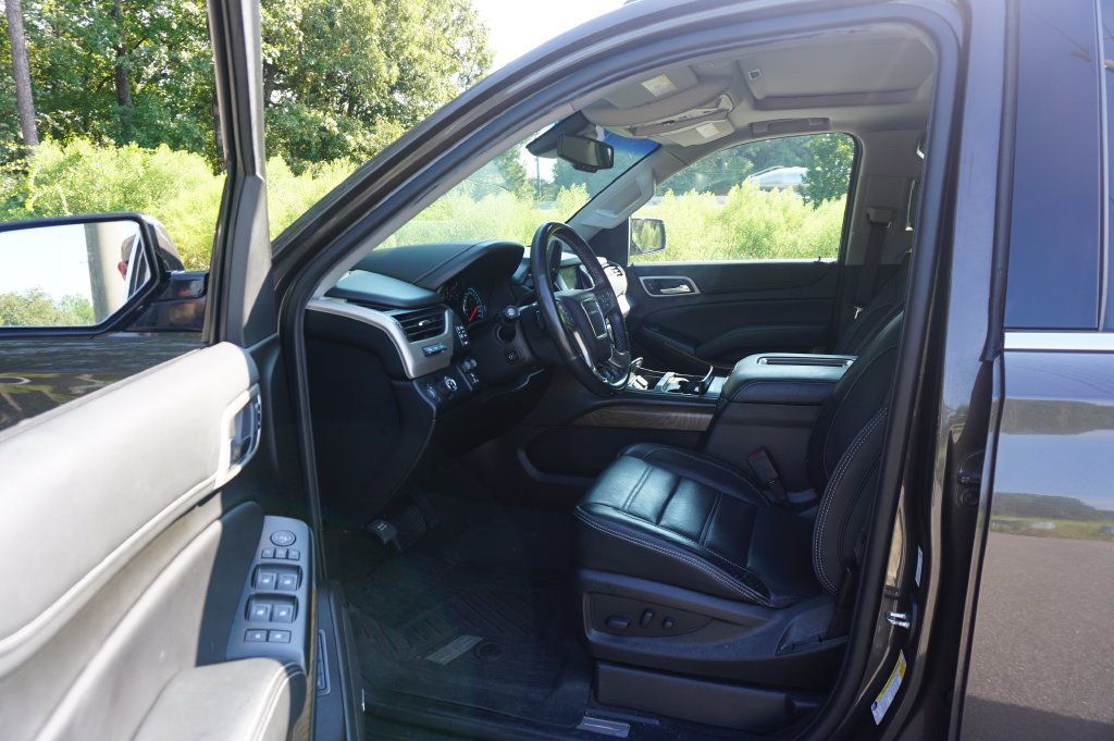 Used 2019 GMC Yukon Denali w/ Denali Ultimate Package RWD image 2