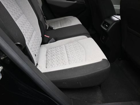 Used 2023 Chevrolet Equinox LS FWD image 35