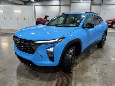 Used 2024 Chevrolet Trax RS w/ Driver Confidence Package image 6