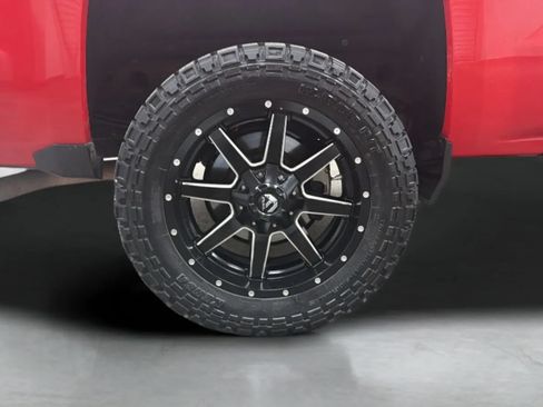 Used 2018 Chevrolet Silverado 1500 LT w/ All Star Edition RWD image 25