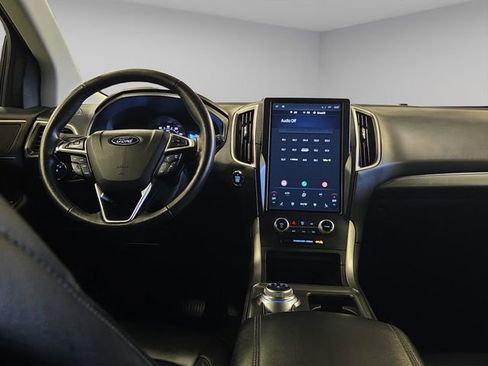 Used 2022 Ford Edge SEL image 19