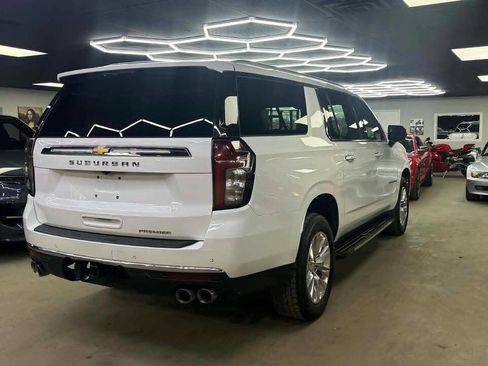 Used 2023 Chevrolet Suburban Premier image 5