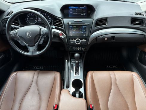 Used 2022 Acura ILX w/ Premium Package FWD image 3