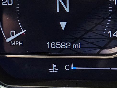 Used 2024 GMC Sierra 1500 Denali w/ Denali Reserve Package image 31